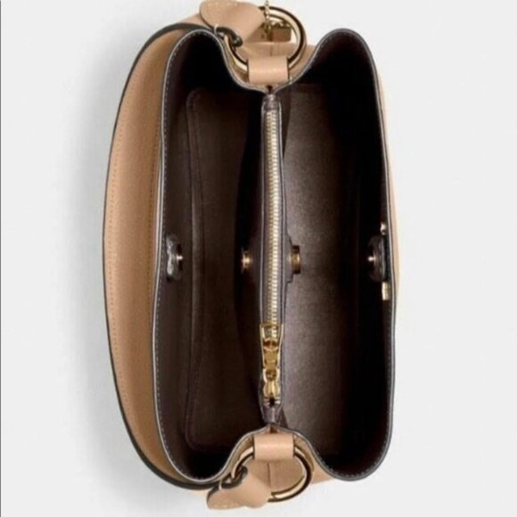 Coach ✨ Town Bucket Bag NWT - Picture 4 of 15